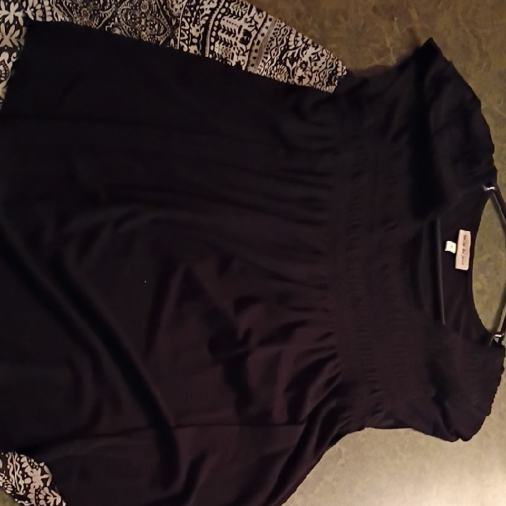 Elegant Black Short Sleeve Shirt